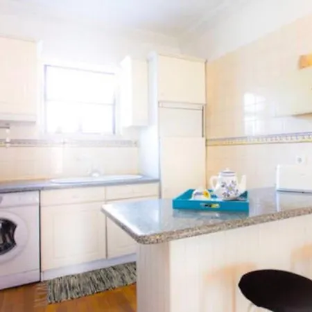 Holiday Bairro Alto Apartment Lisbon